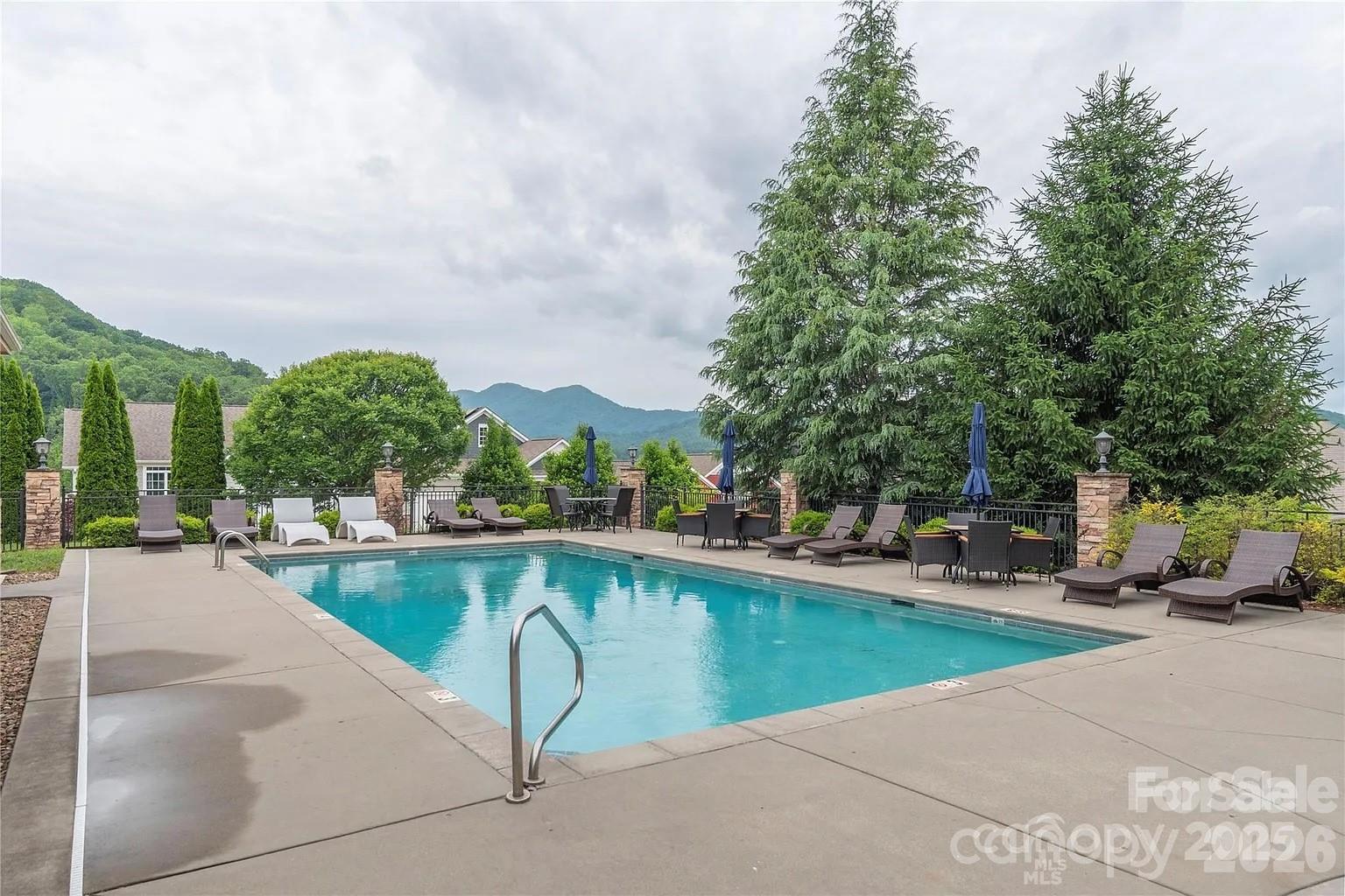 The Views at Rose Hill - Residential