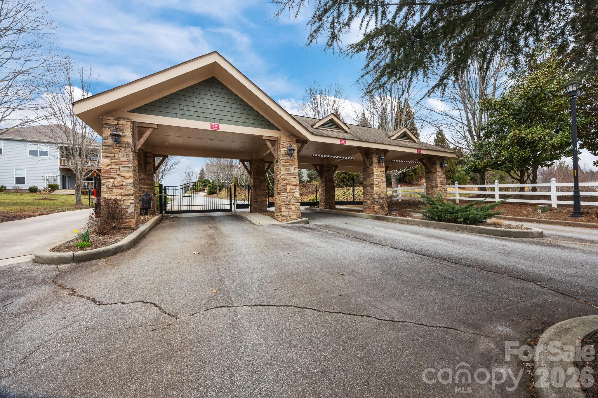 The Views at Rose Hill - Residential