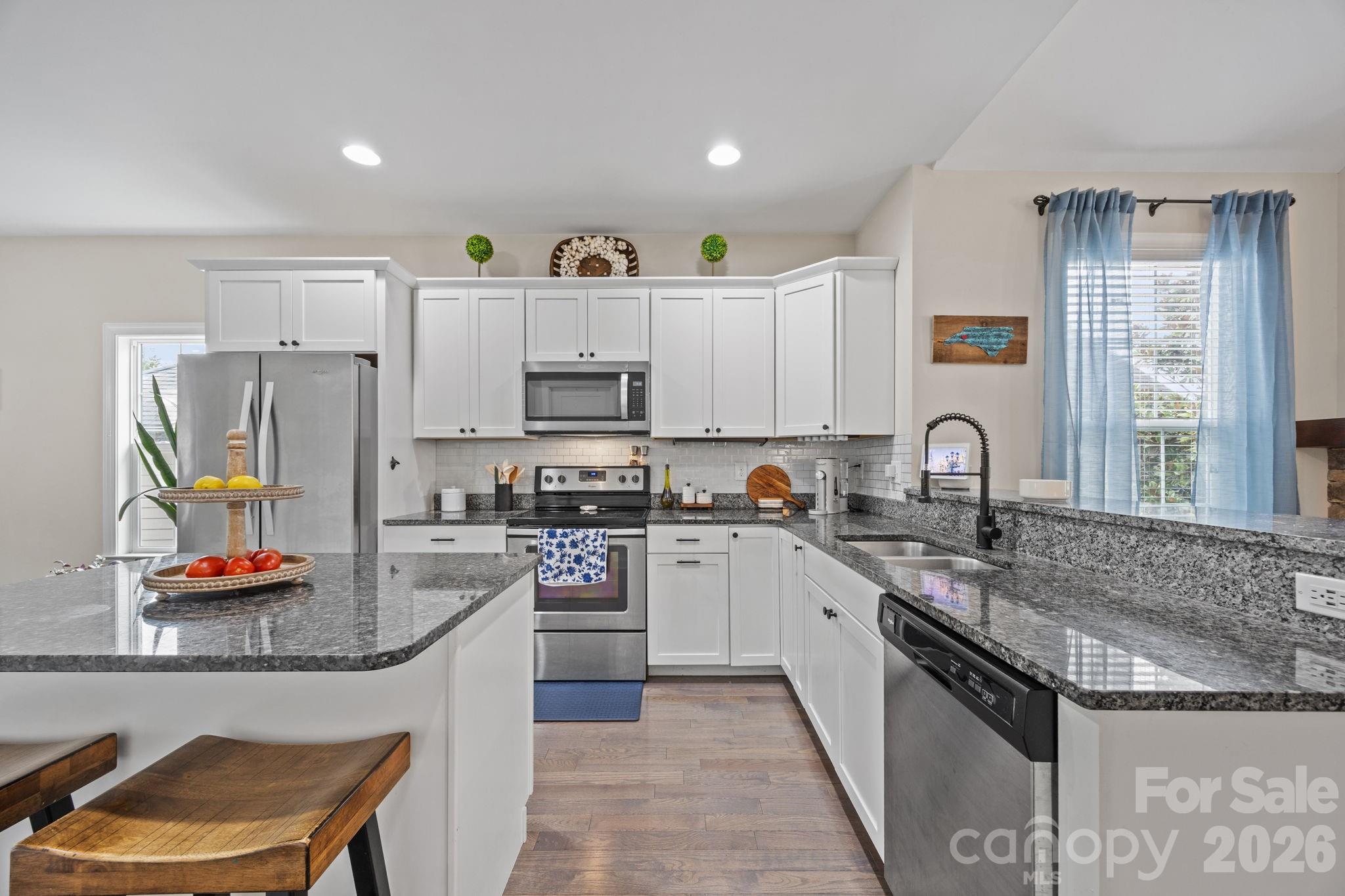 The Views at Rose Hill - Residential