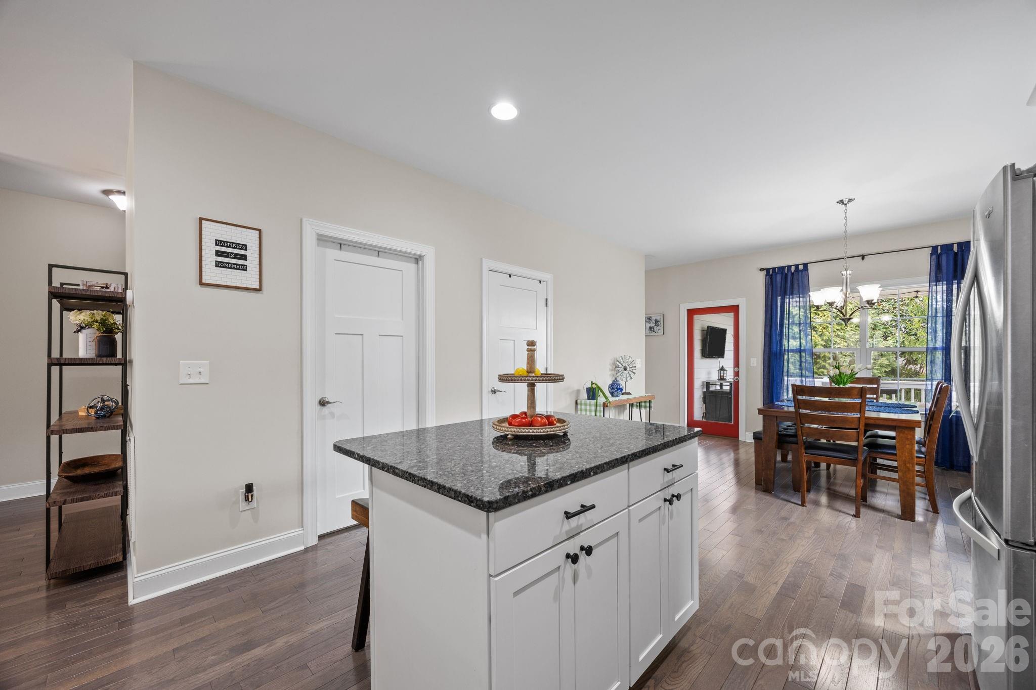 The Views at Rose Hill - Residential