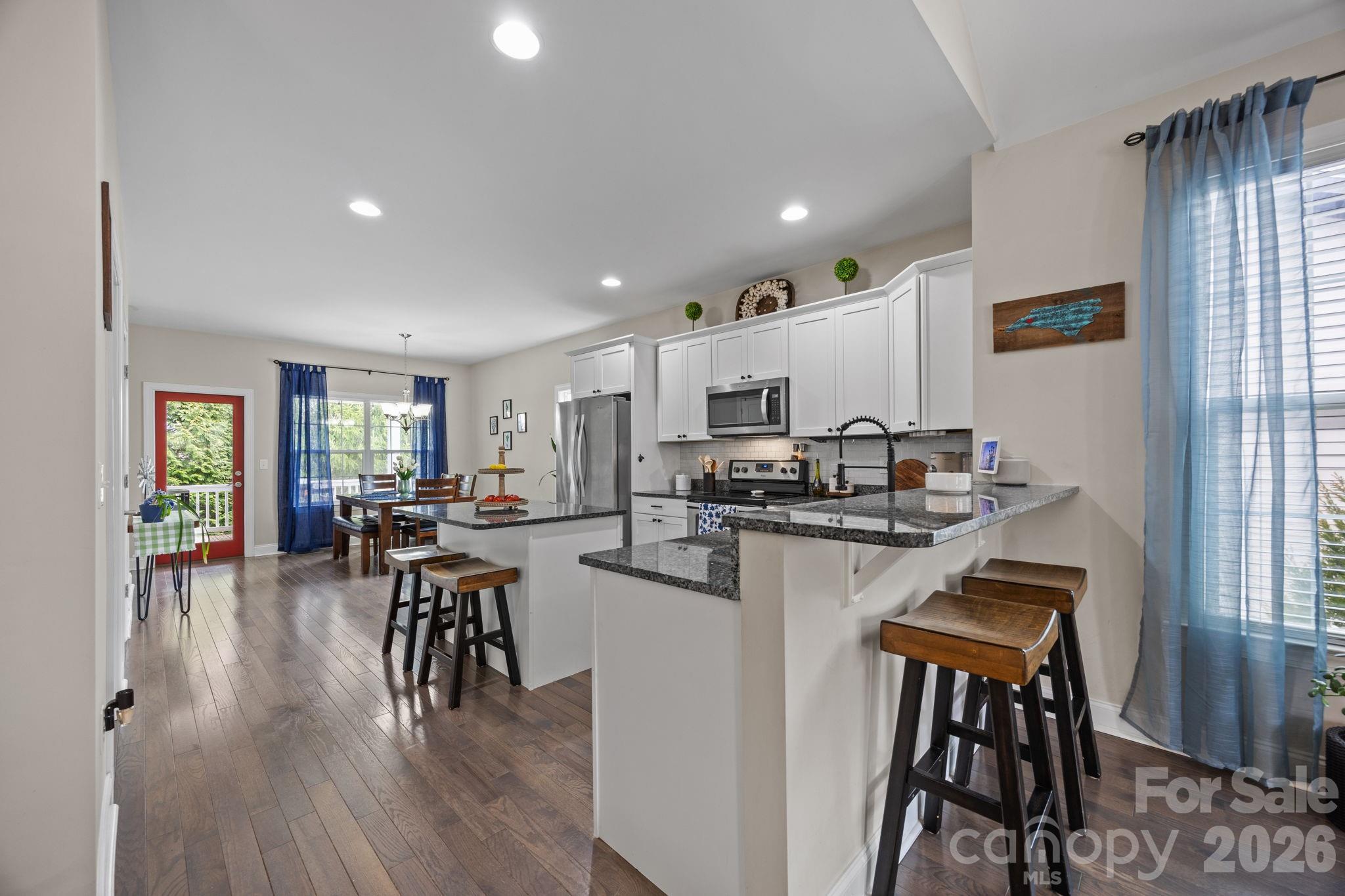 The Views at Rose Hill - Residential