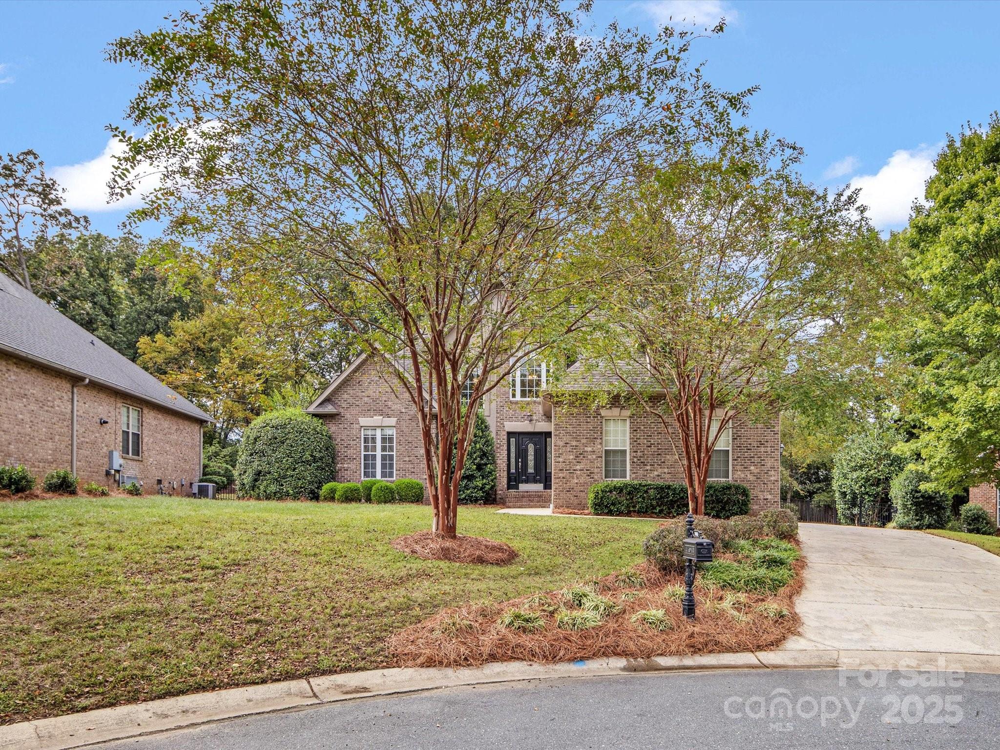 7006 Waggoners Glen Lane