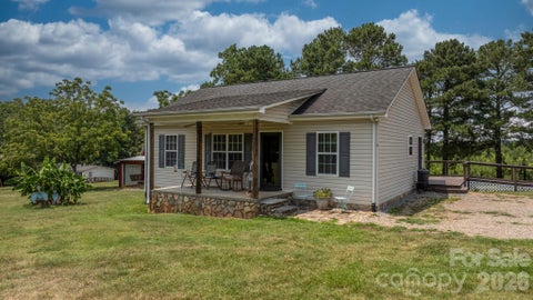 Photo of 649 Springs East Road, Lincolnton, NC 28092 (MLS # 4398863)