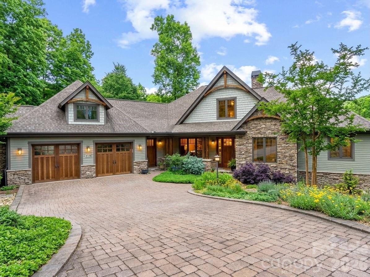 Photo 1 of 47 — 276 Stone Valley Way, Hendersonville, NC 28792