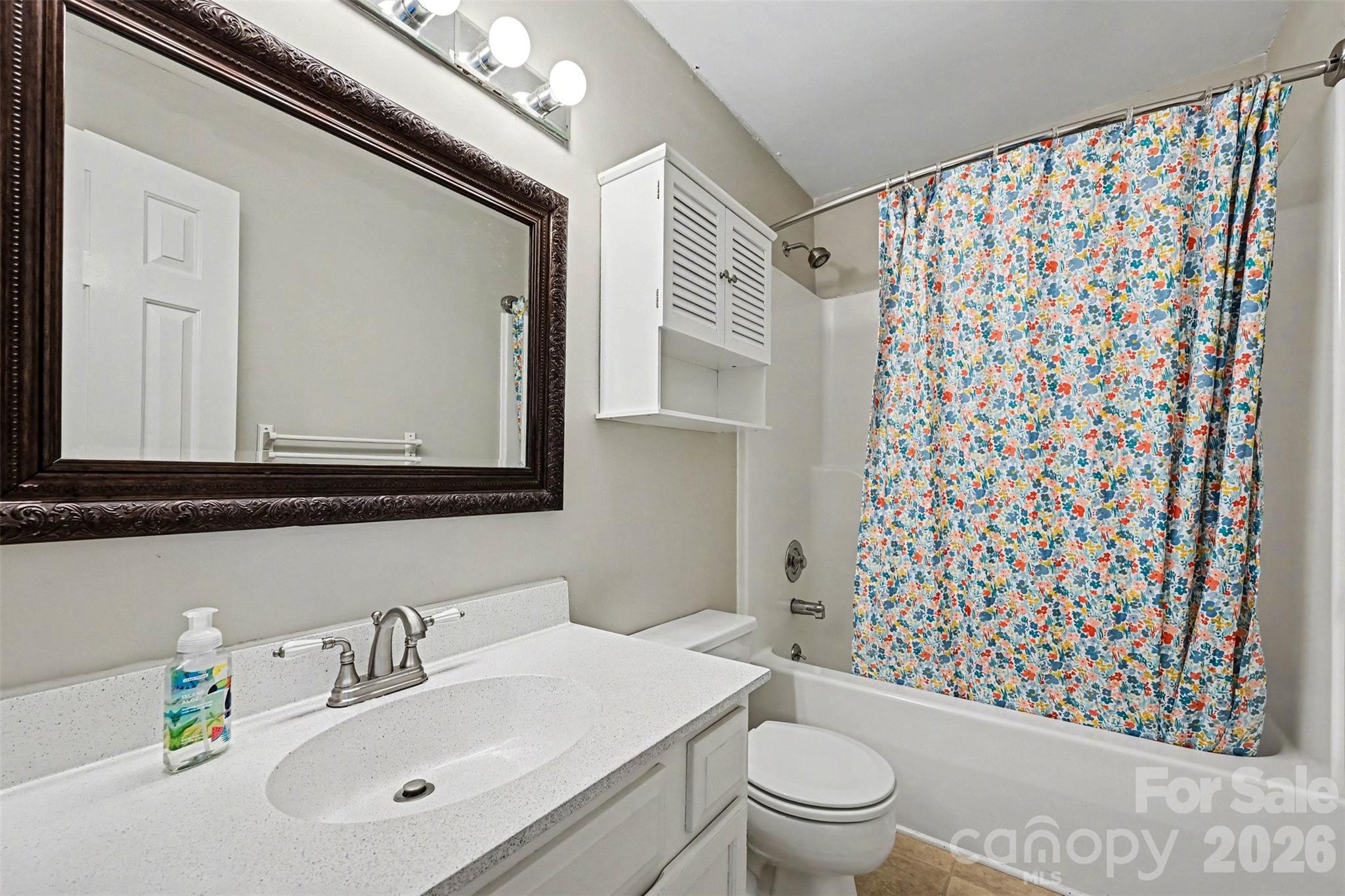 Manor Lake - Residential