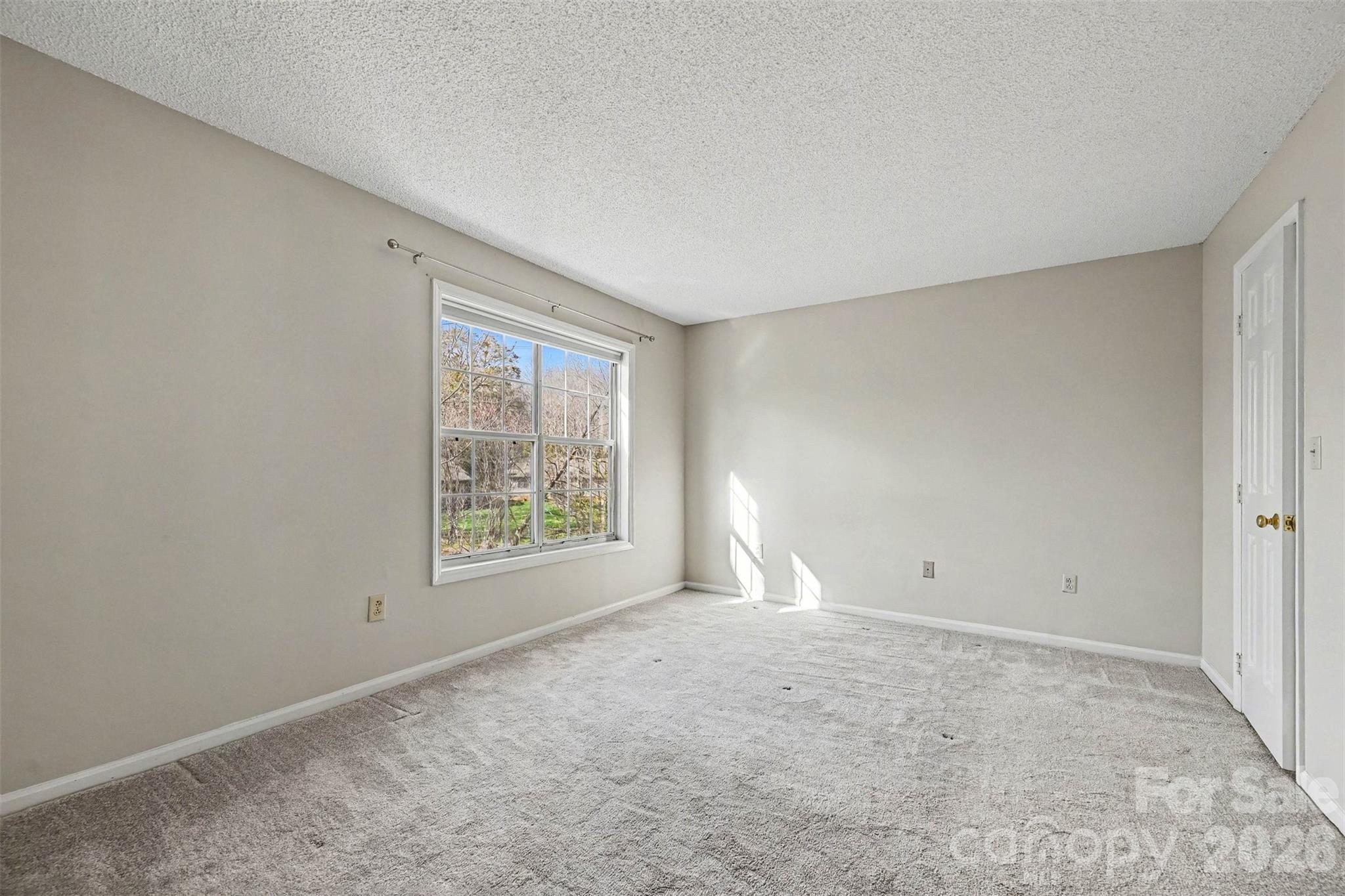 Manor Lake - Residential