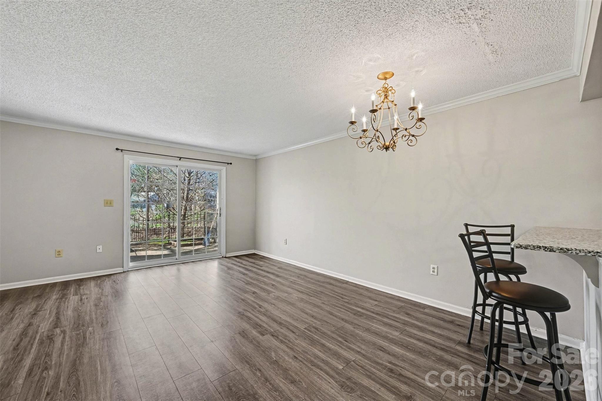 Manor Lake - Residential