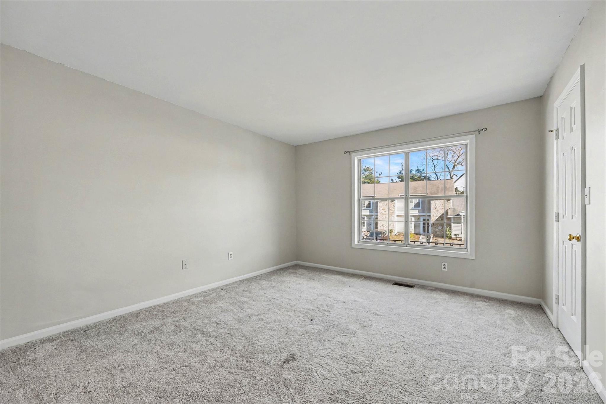 Manor Lake - Residential