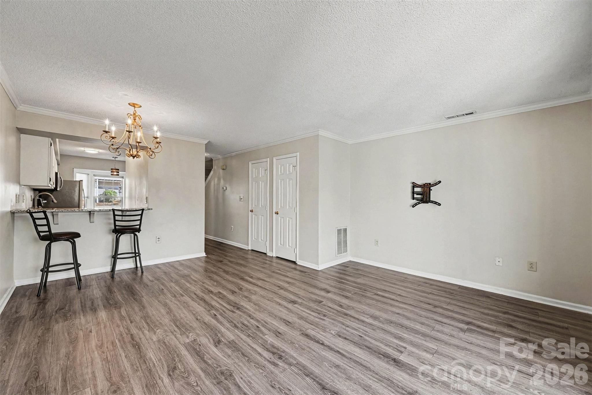 Manor Lake - Residential