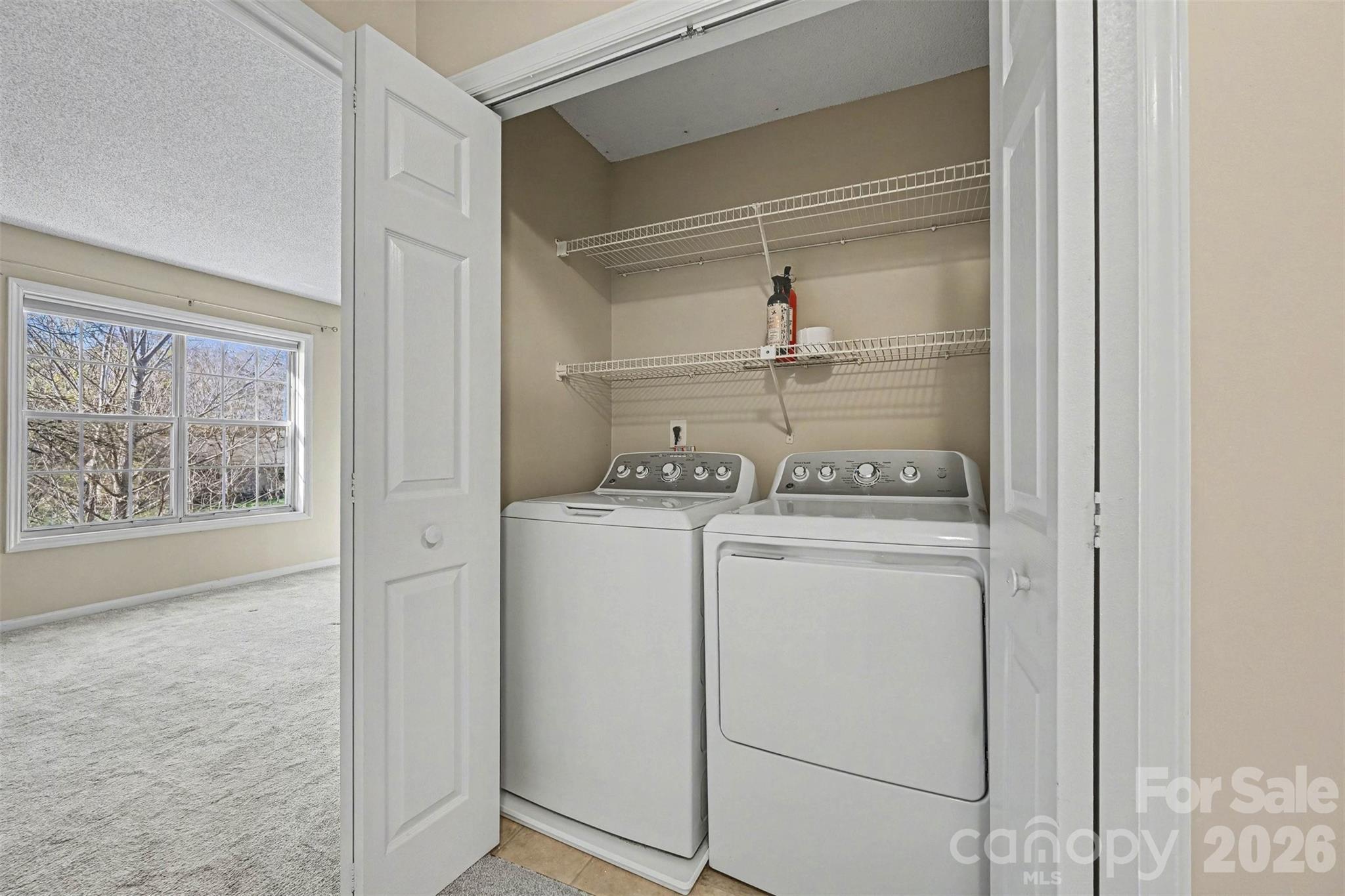 Manor Lake - Residential