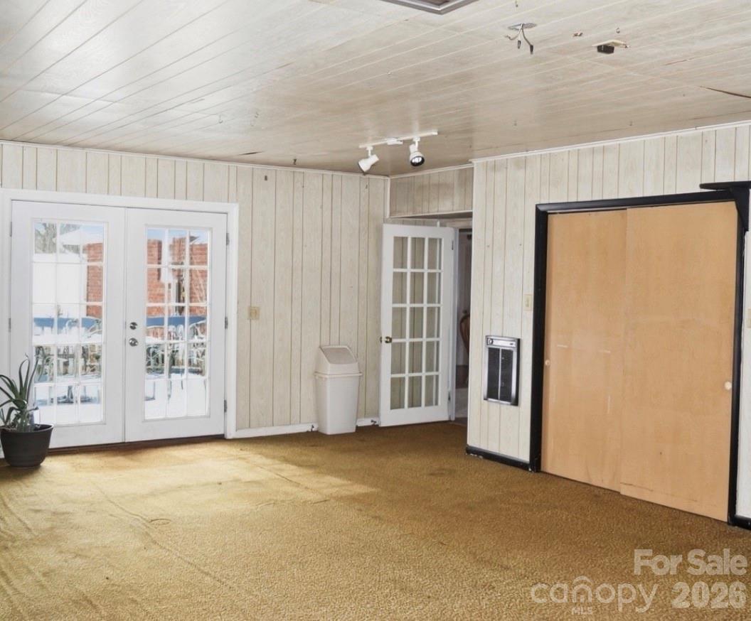 Terrace Lawn - Residential