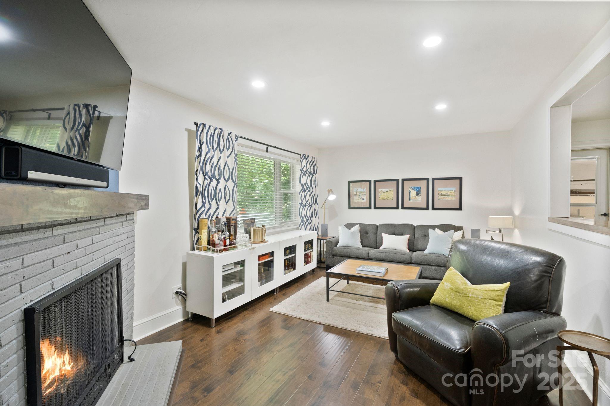 5914 Mt Holly Huntersville Road