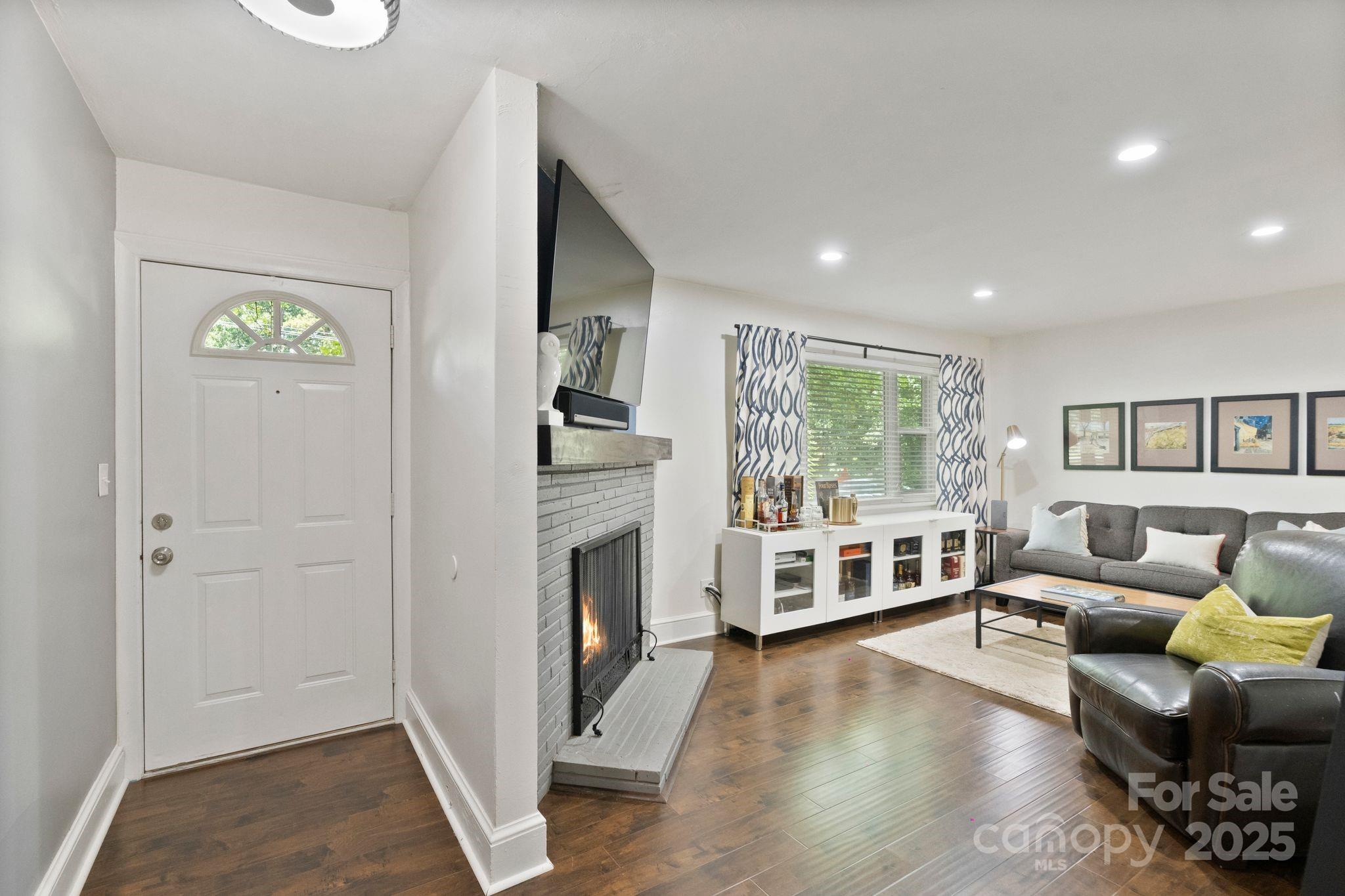 5914 Mt Holly Huntersville Road