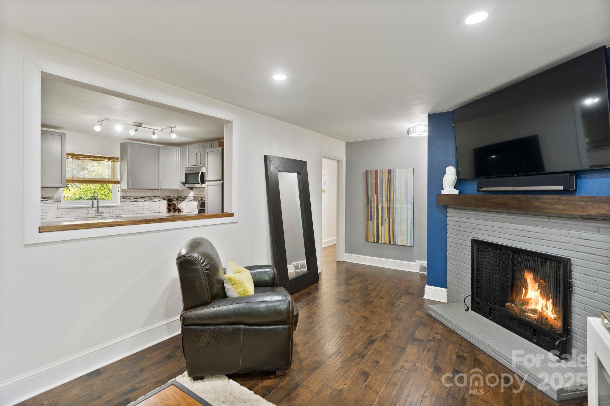 5914 Mt Holly Huntersville Road