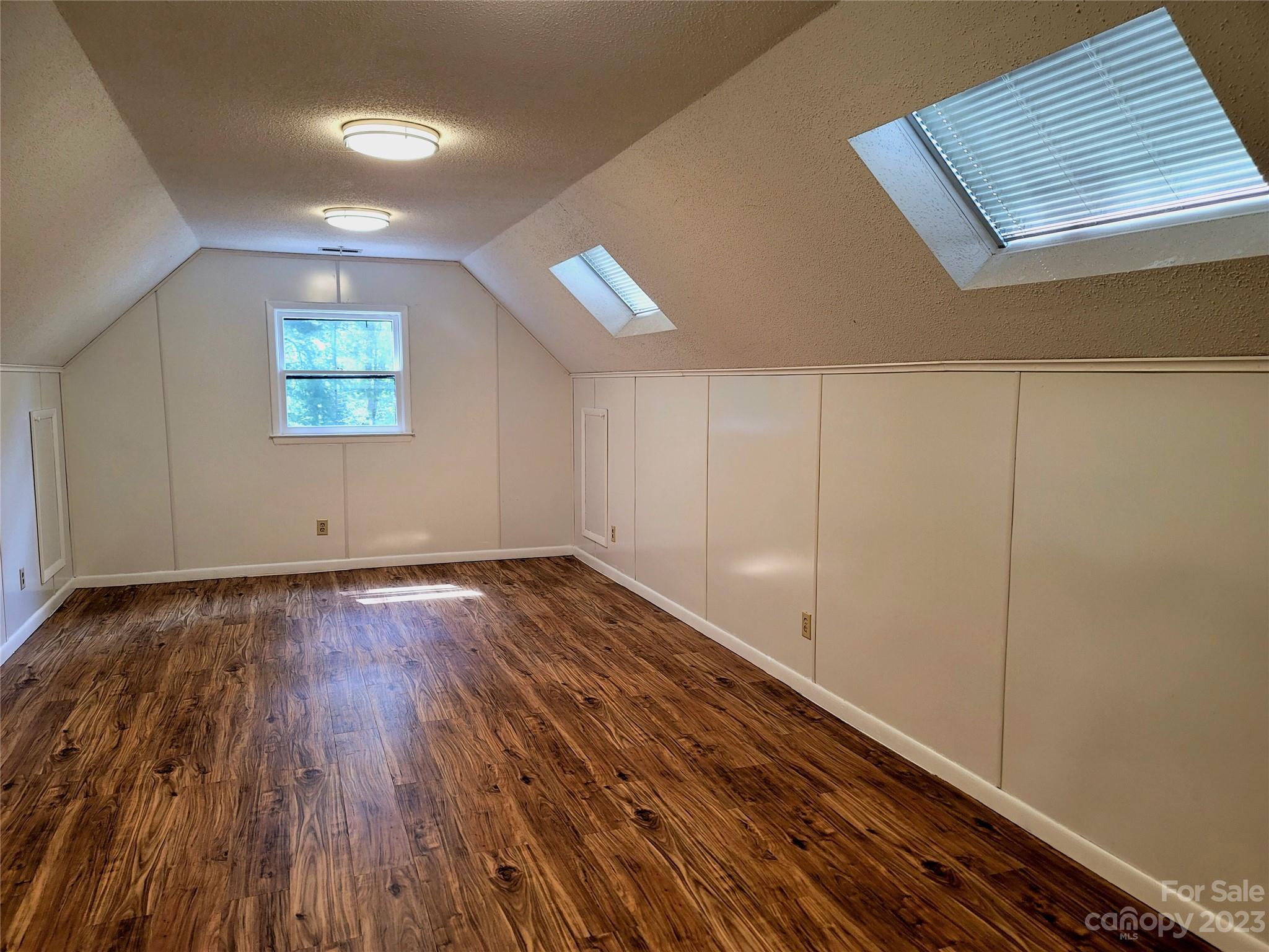 La Foret - Residential