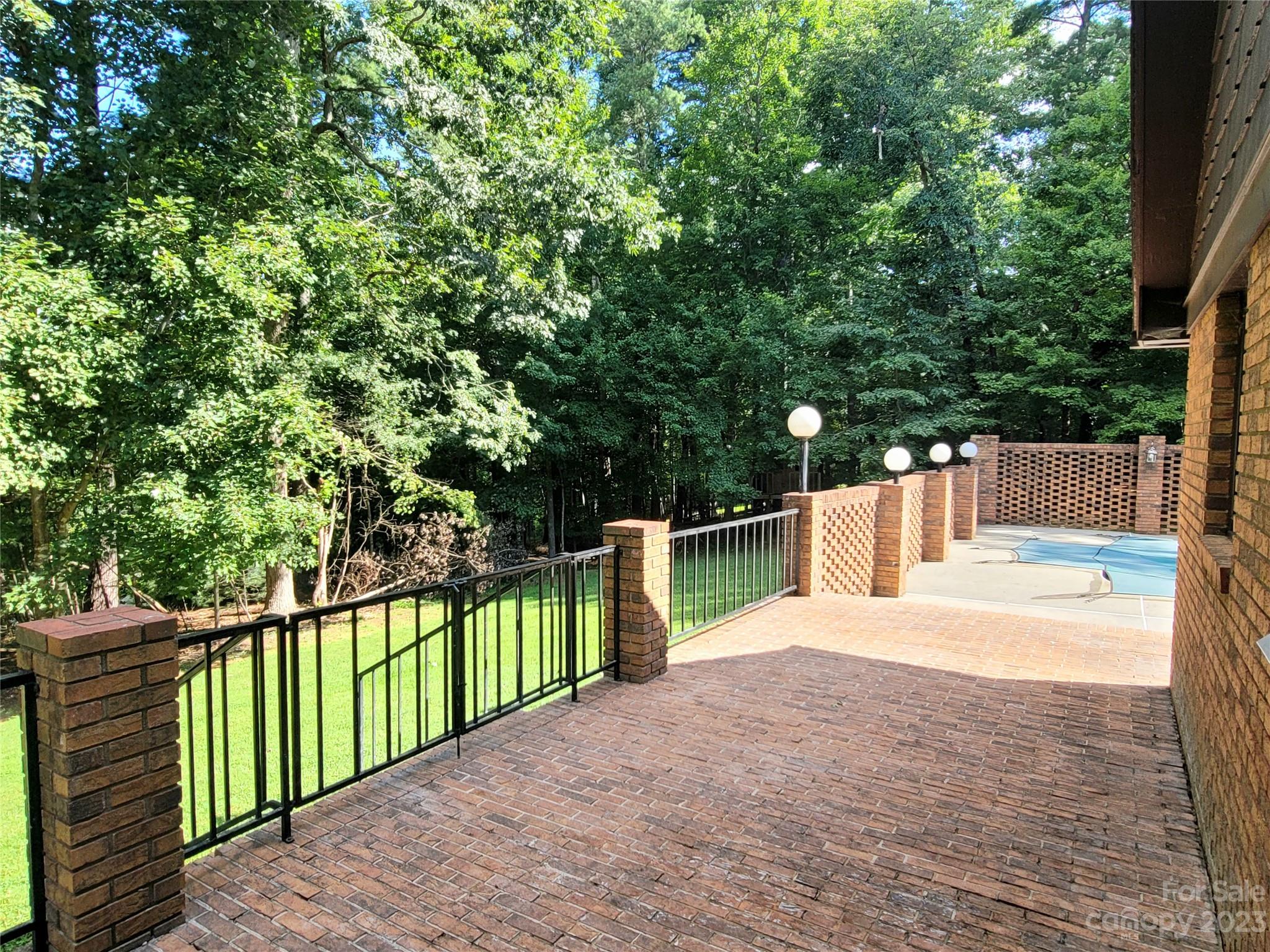 La Foret - Residential