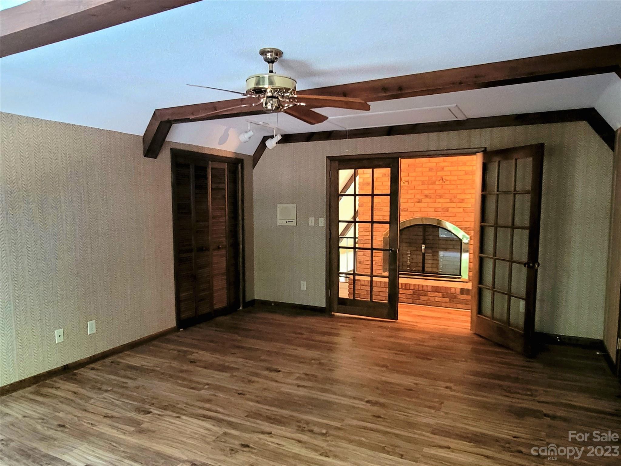 La Foret - Residential