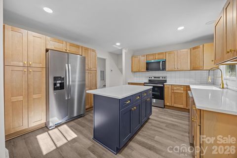 5324 Cheval Place Charlotte NC 28205