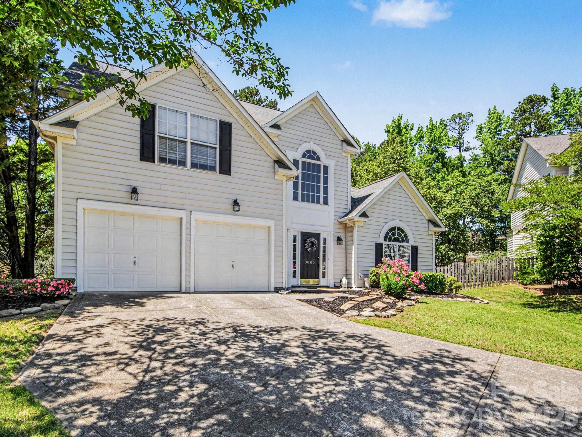 8800 Cavonnier Lane