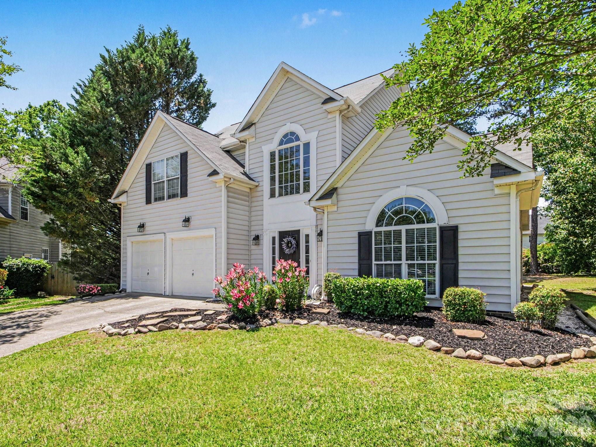 8800 Cavonnier Lane