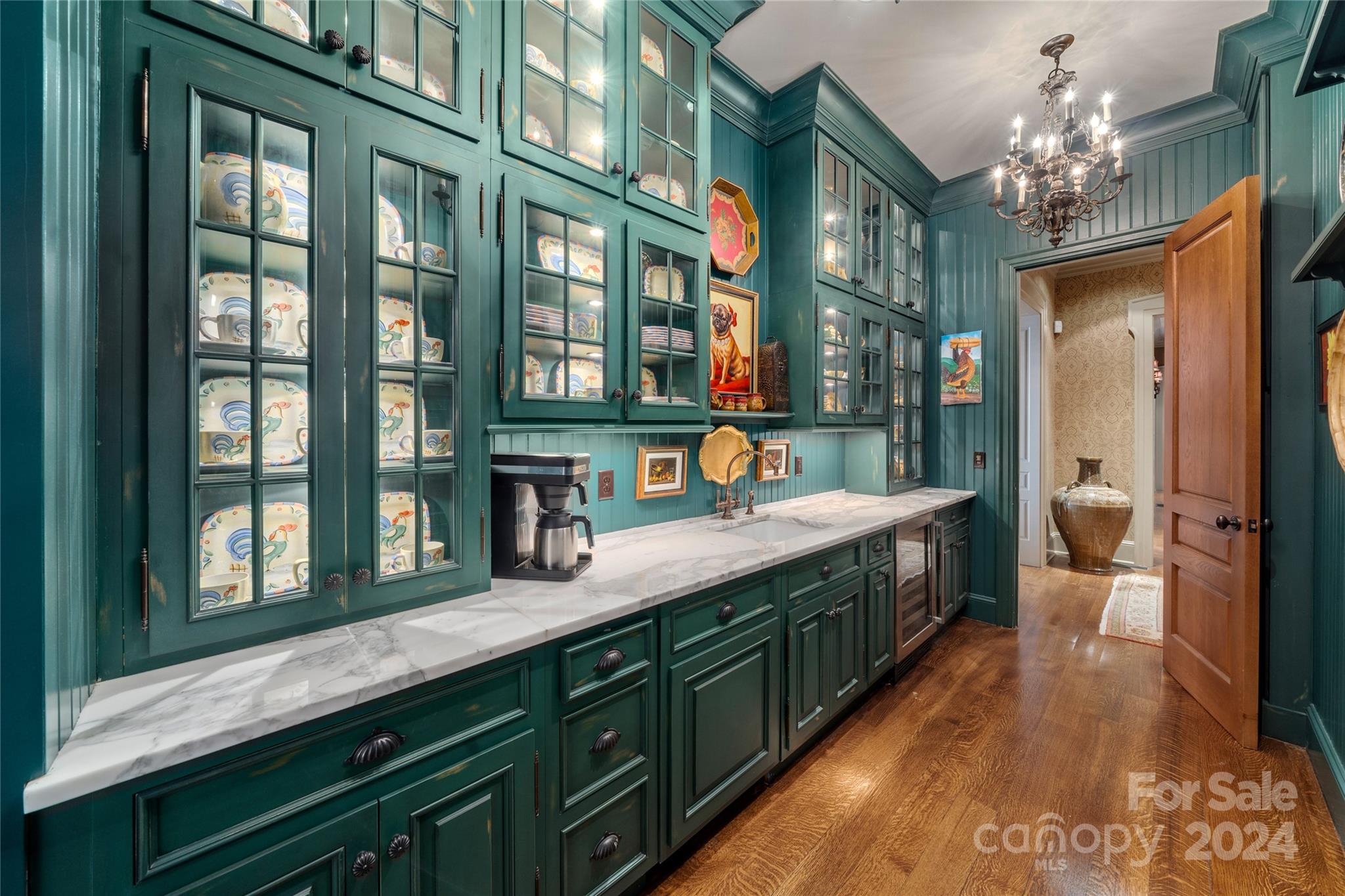 Asheville, North Carolina 28804, United States, 4 Bedrooms Bedrooms, ,5 BathroomsBathrooms,Residential,Active,47482