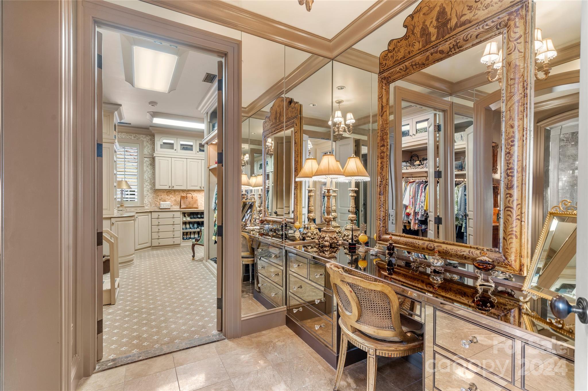 Asheville, North Carolina 28804, United States, 4 Bedrooms Bedrooms, ,5 BathroomsBathrooms,Residential,Active,47482