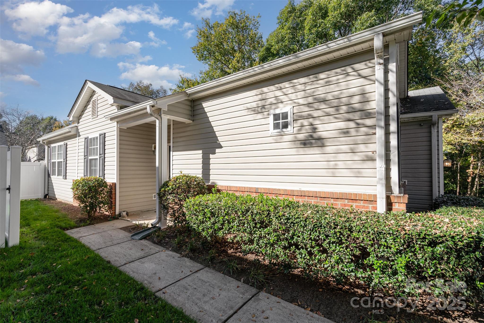 9116 Meadowmont View Drive