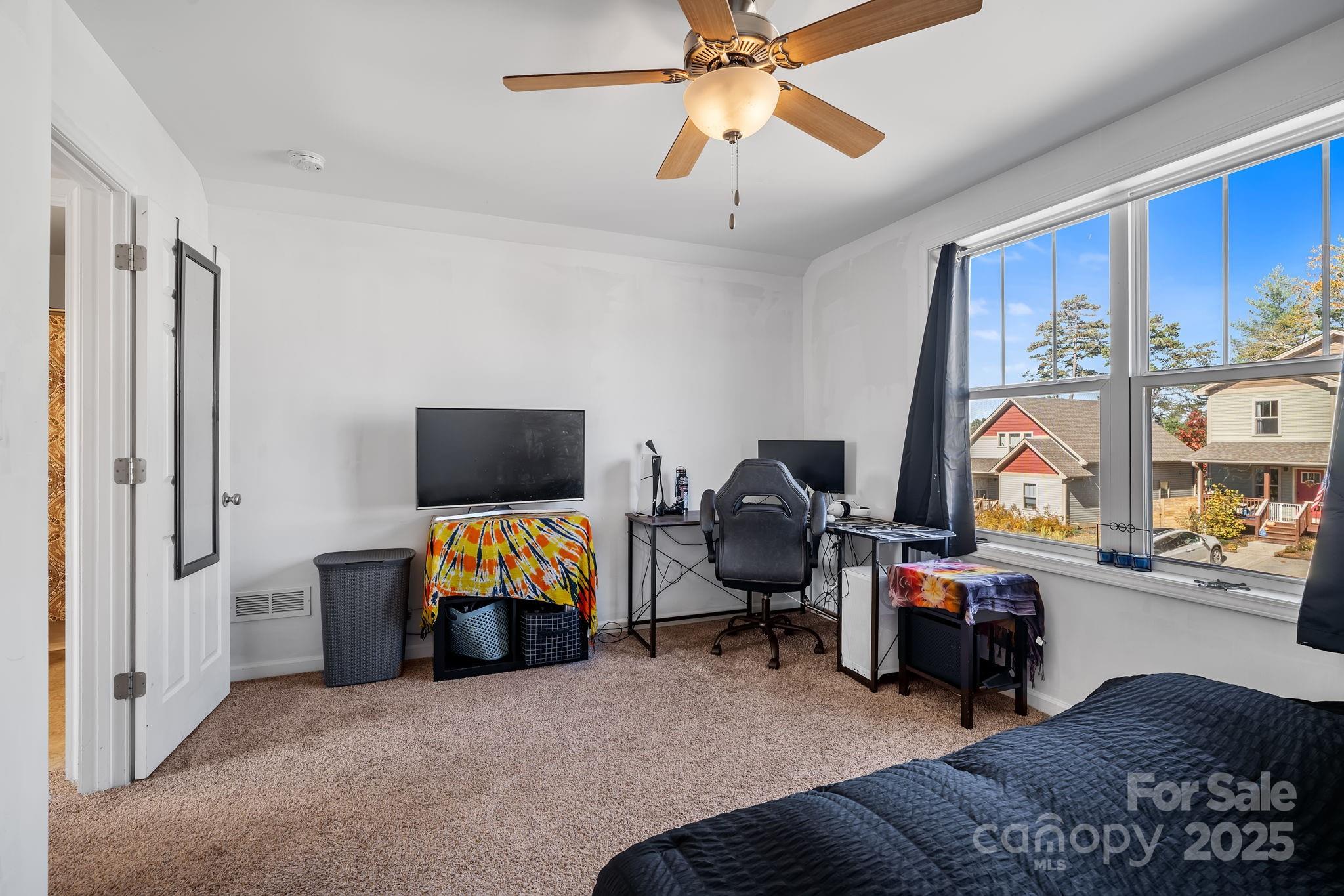 Lillie Farm Cove - Residential