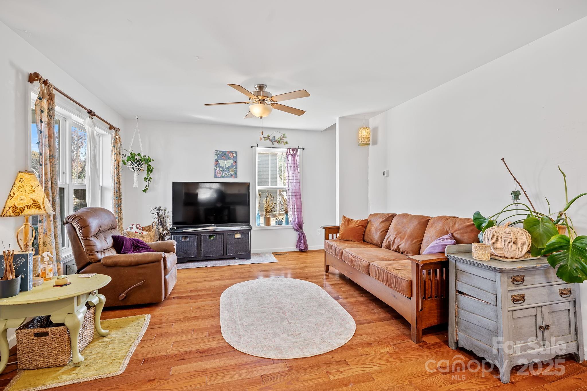 28 Yarrow Meadow Road