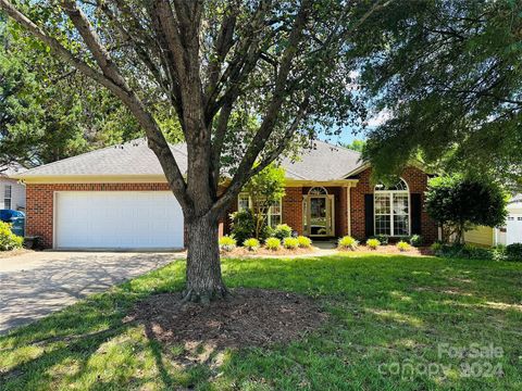 Single Family Residence in Concord NC 6589 Gatehouse Court.jpg