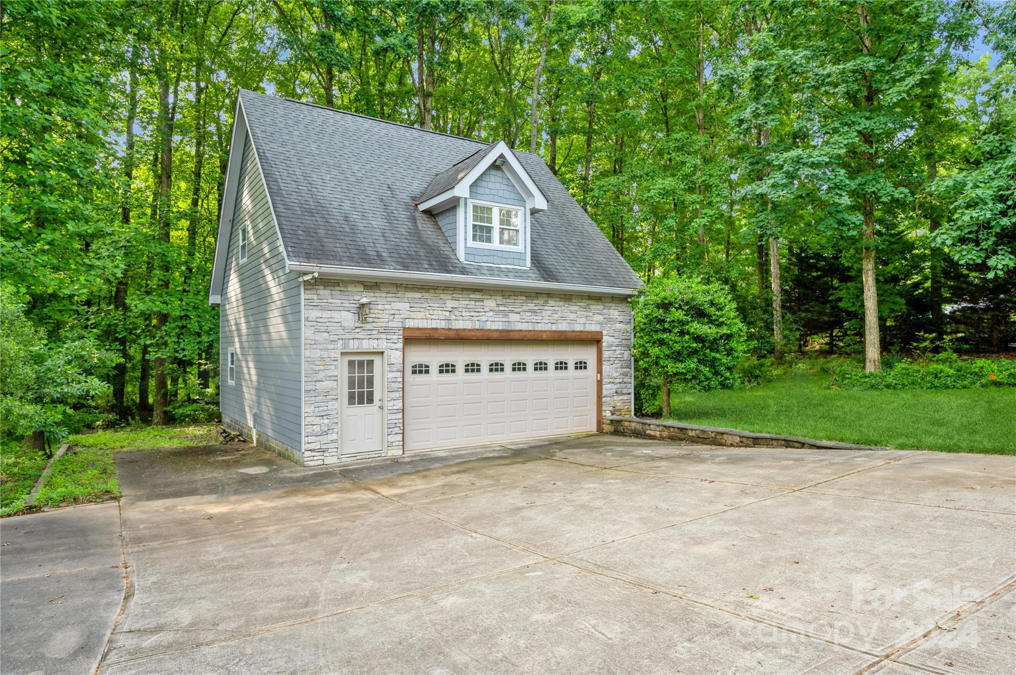 Phillips Trace - Residential