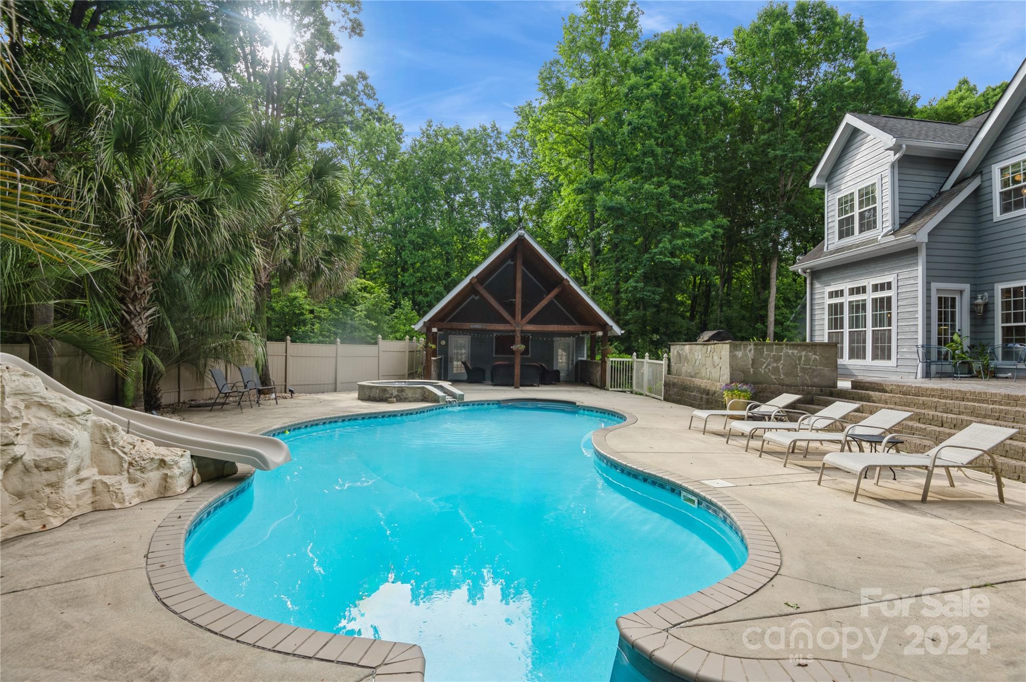 Phillips Trace - Residential