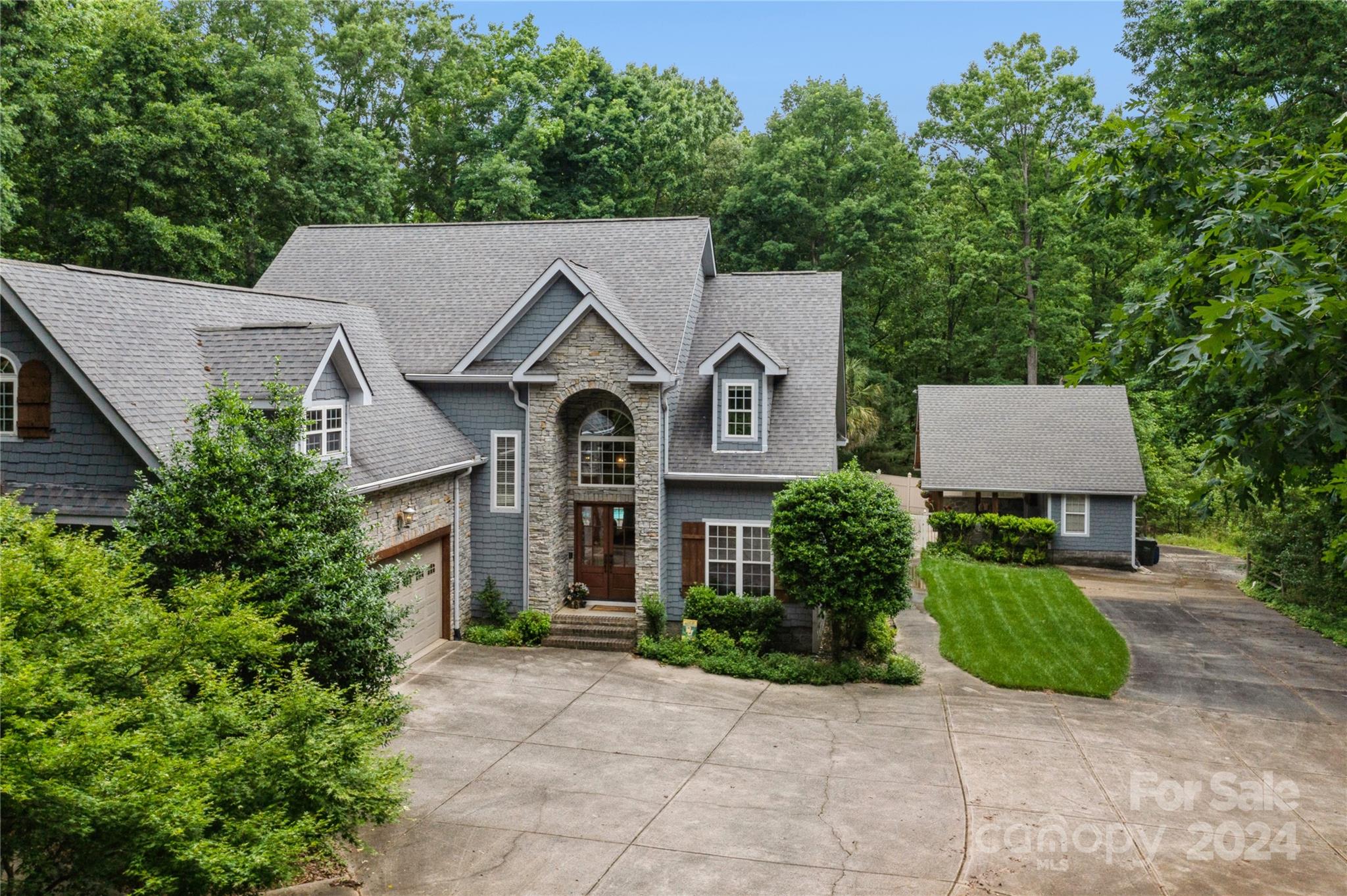 Phillips Trace - Residential