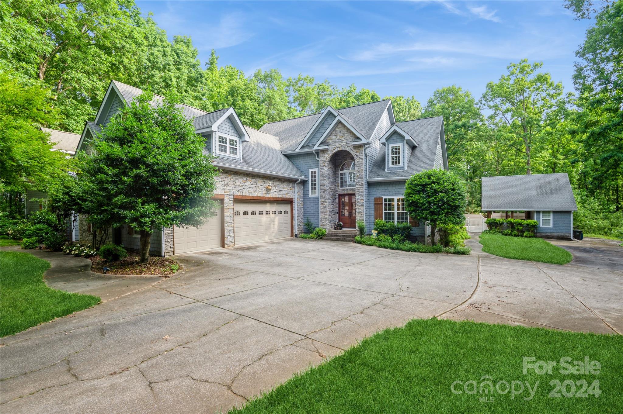 Phillips Trace - Residential