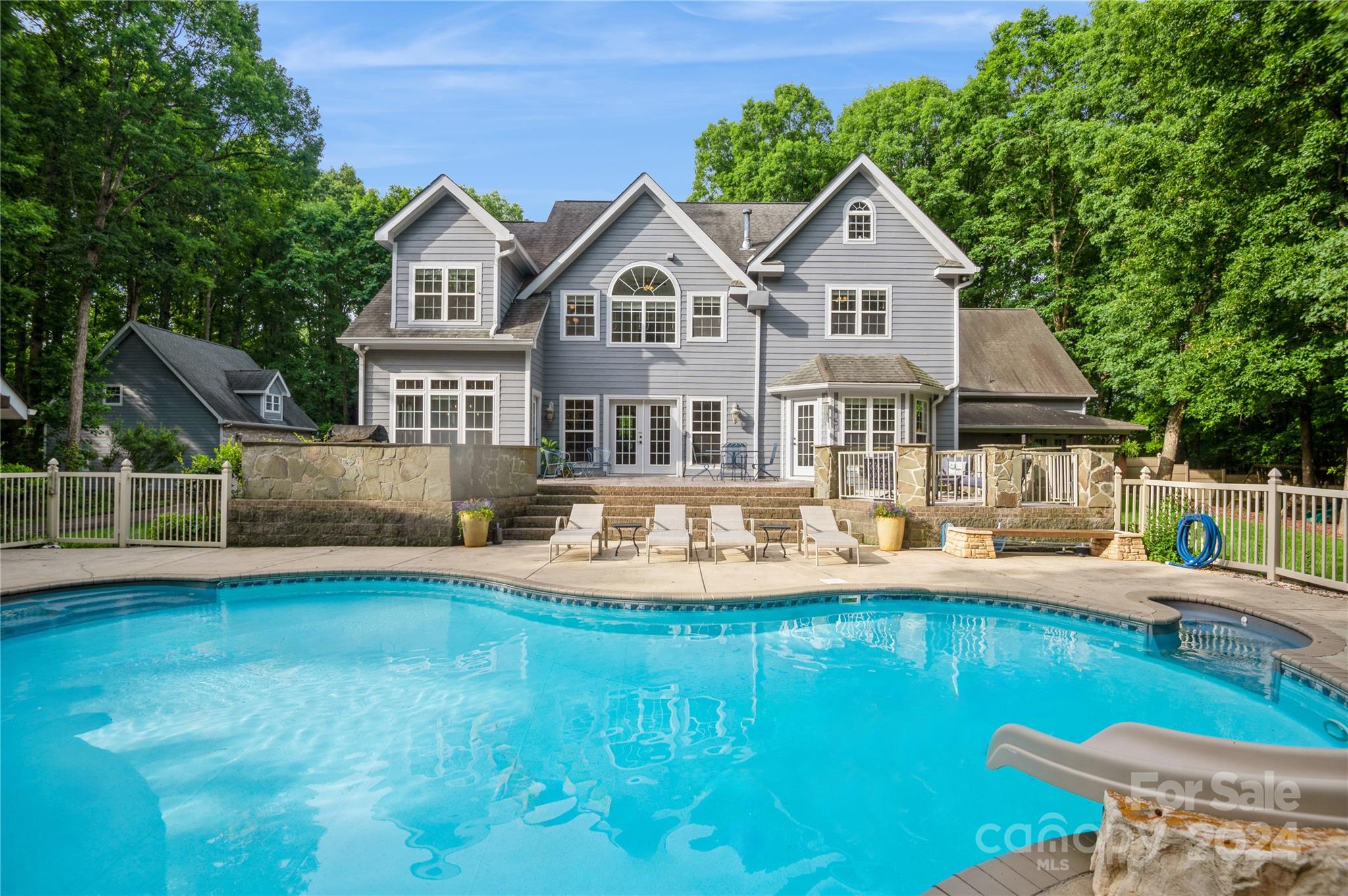 Phillips Trace - Residential