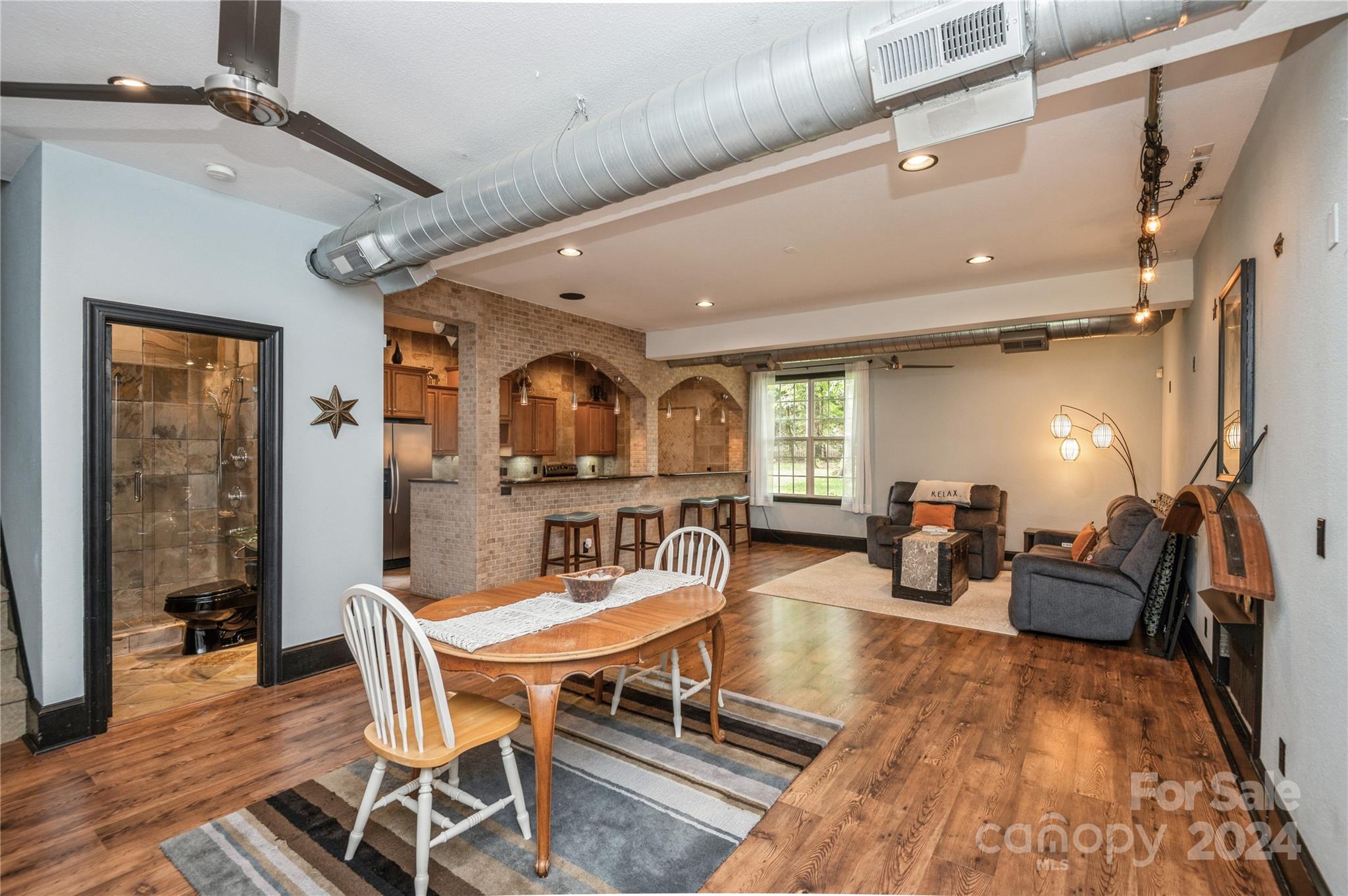 Phillips Trace - Residential