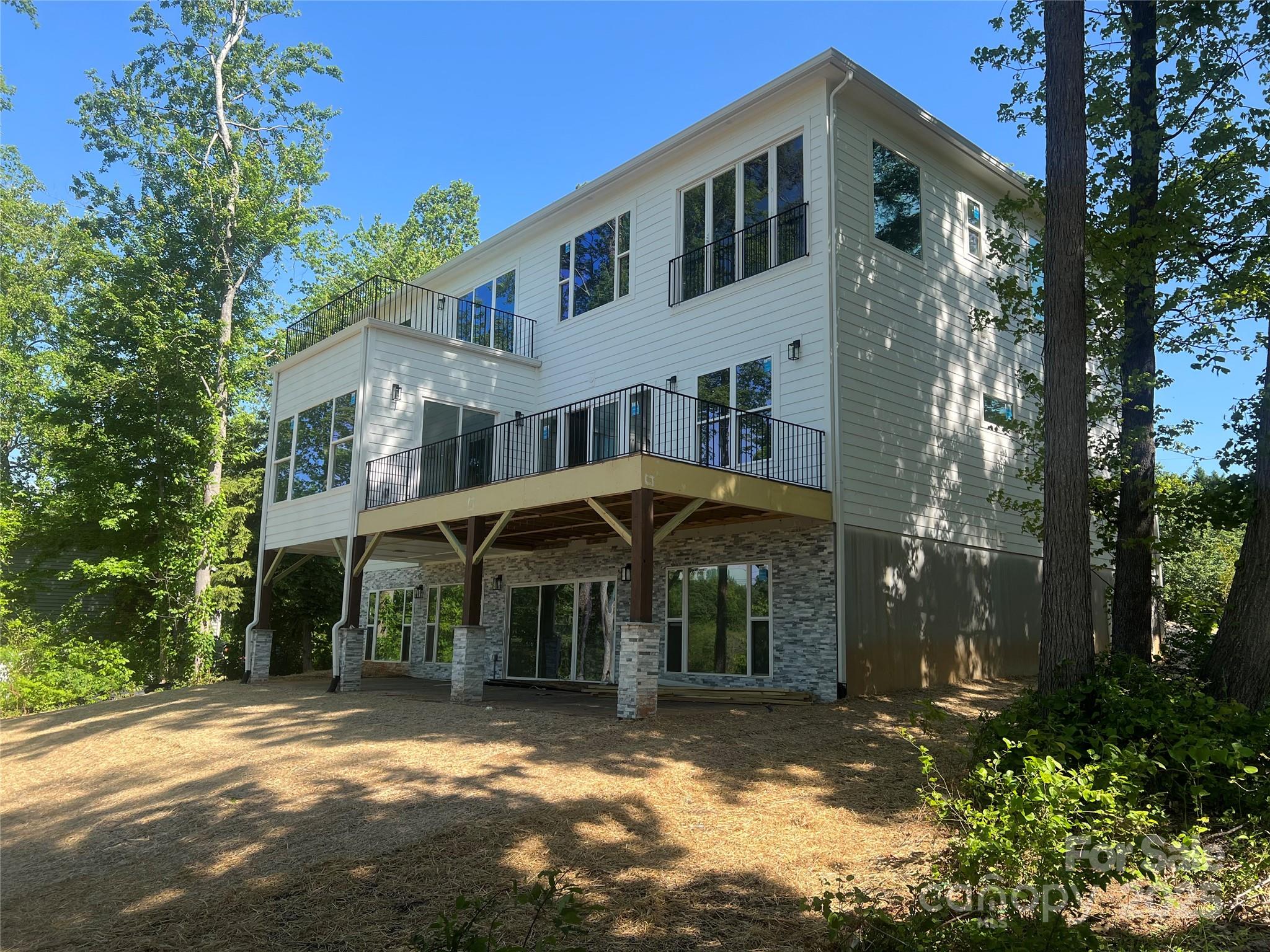 124 Clipper Lane