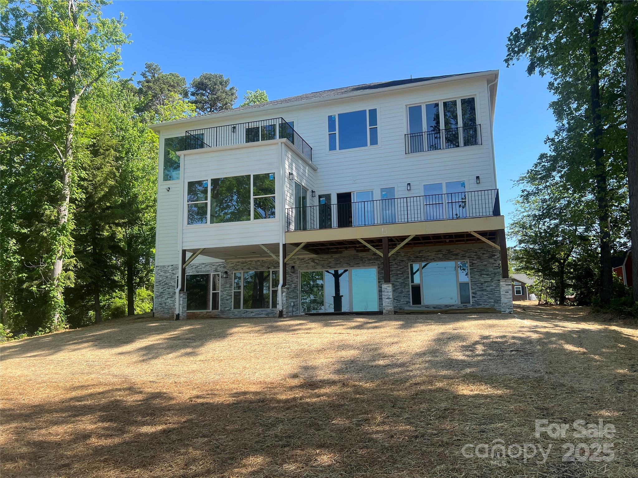 124 Clipper Lane