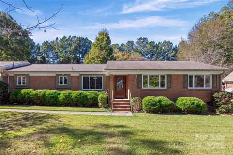 132 Greenbriar Drive Matthews NC 28104