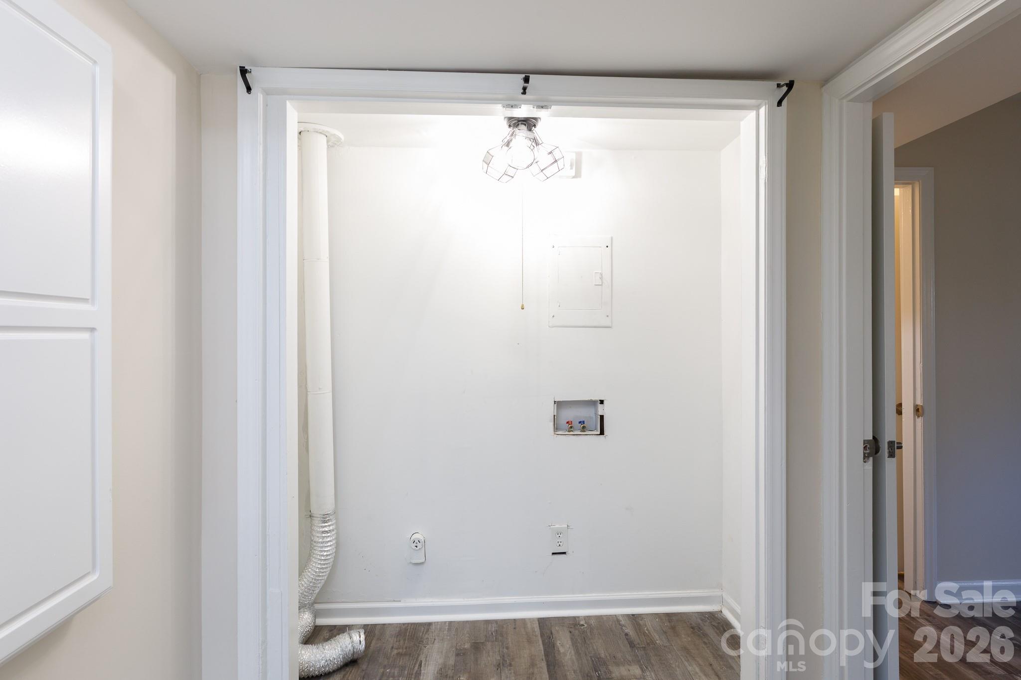 Tega Cay - Residential