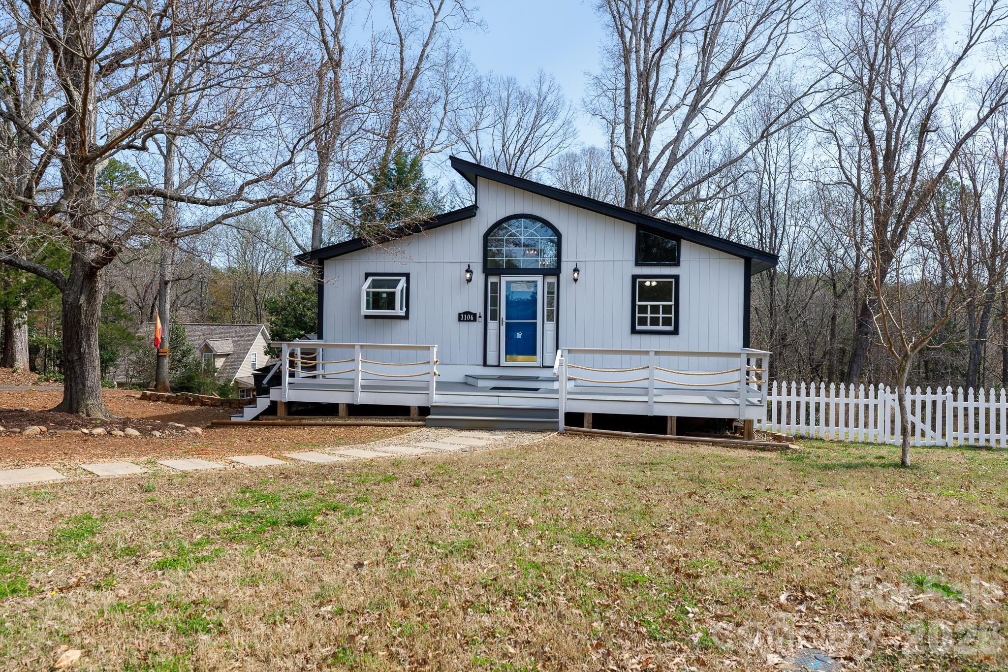 Tega Cay - Residential