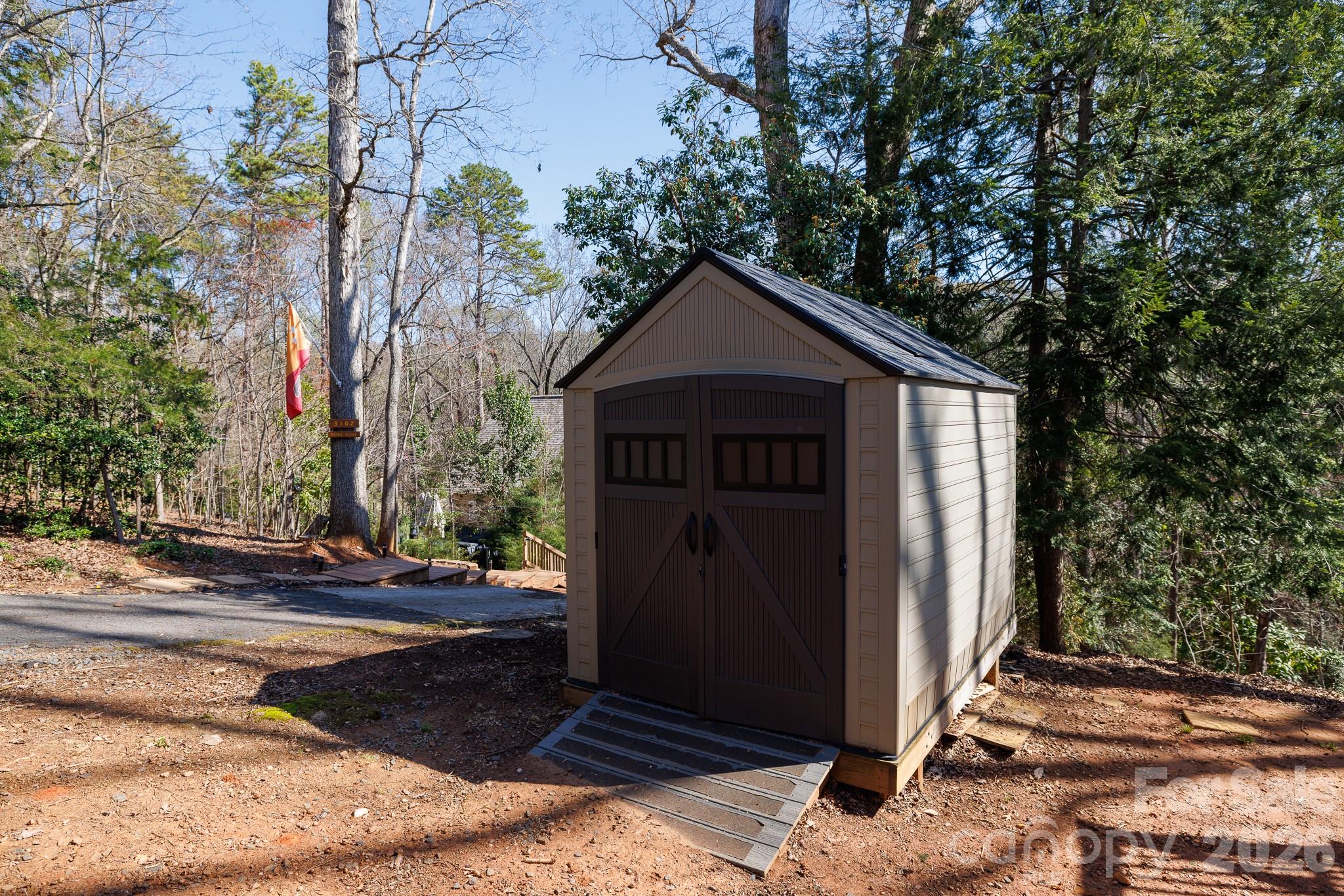 Tega Cay - Residential