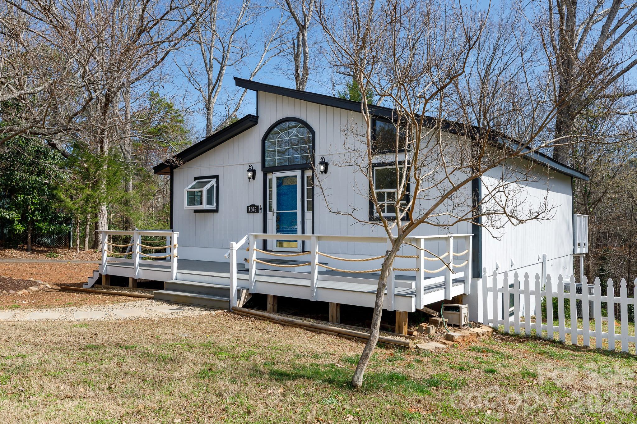 Tega Cay - Residential