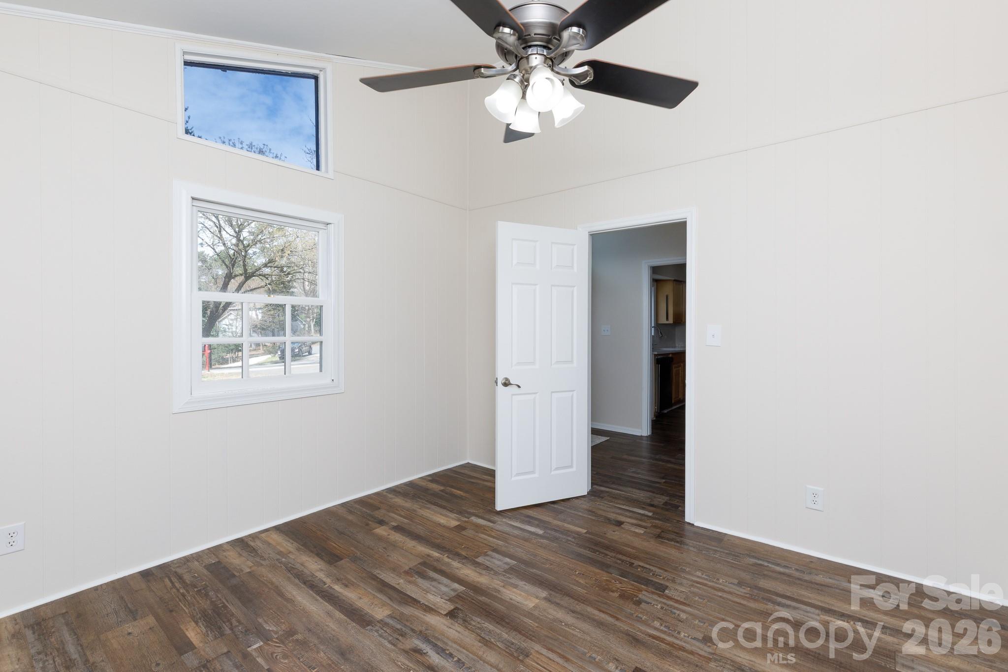 Tega Cay - Residential