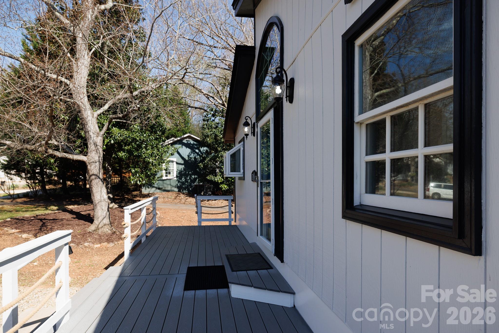 Tega Cay - Residential