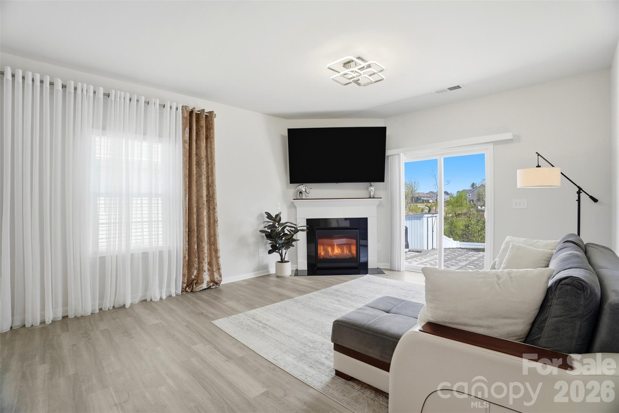 1389 Loggerhead Drive