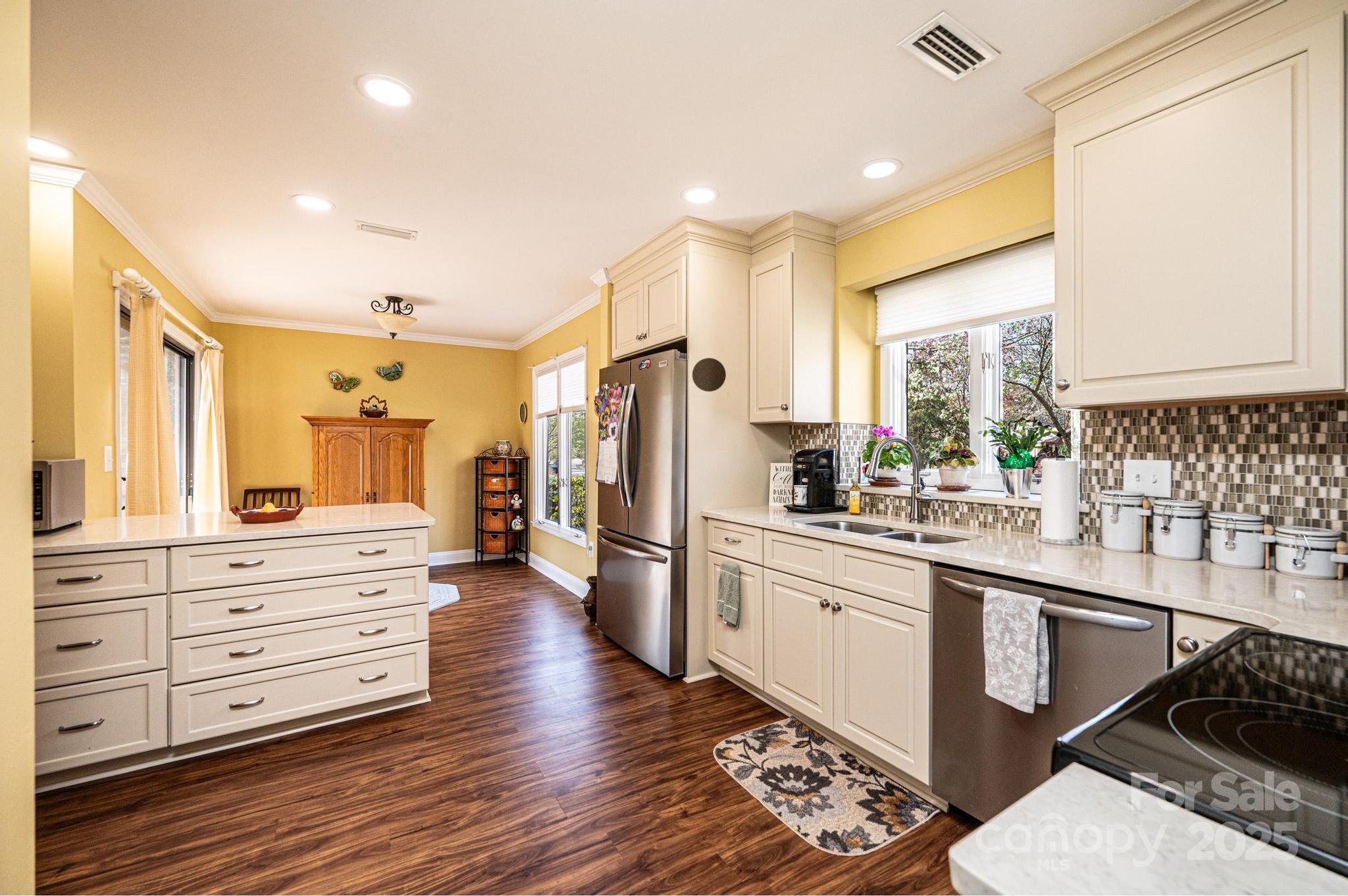 Huntington Woods Townhouses - Residential