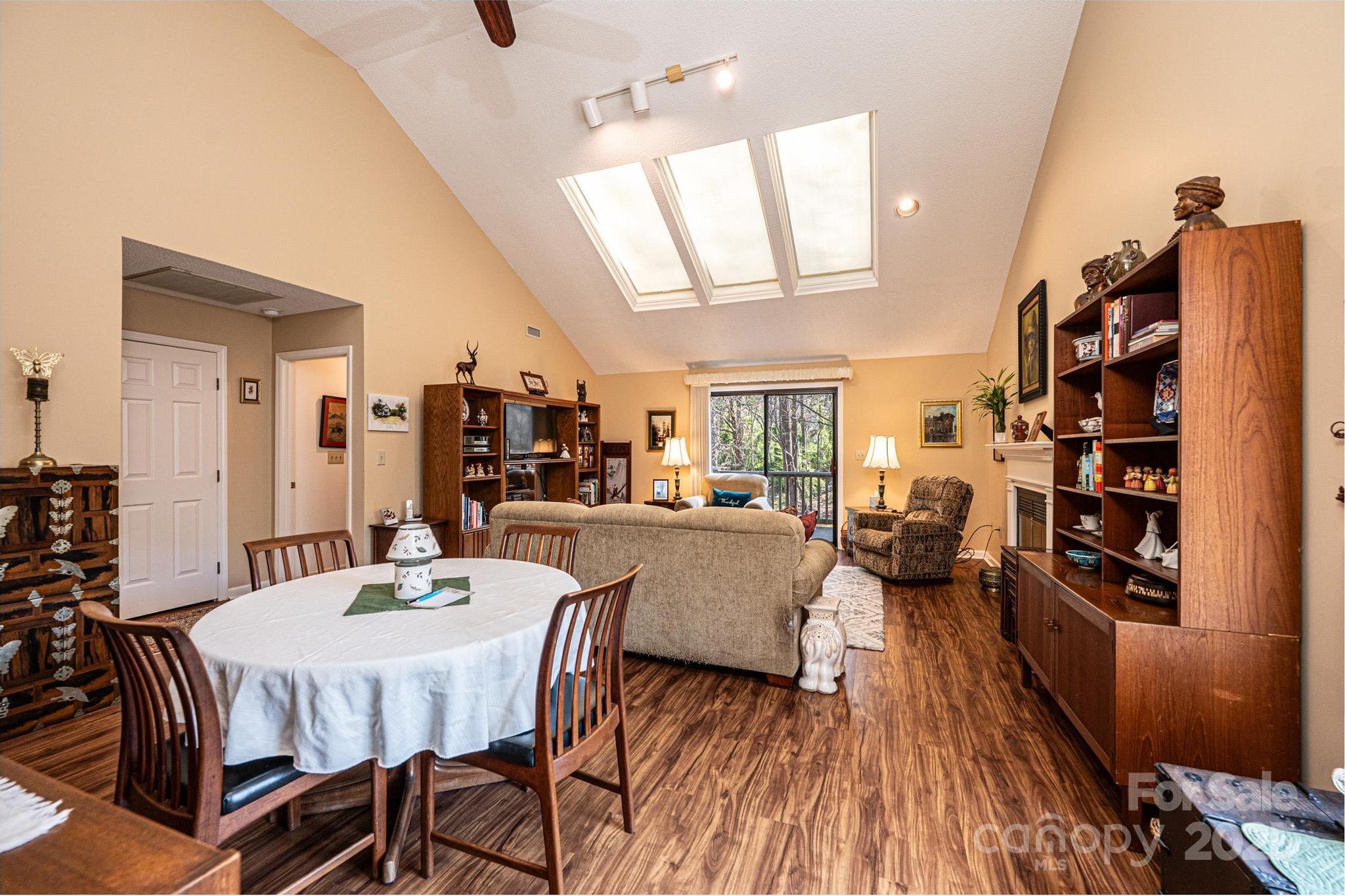 Huntington Woods Townhouses - Residential