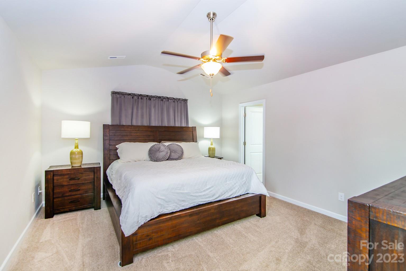 Kings View - Residential