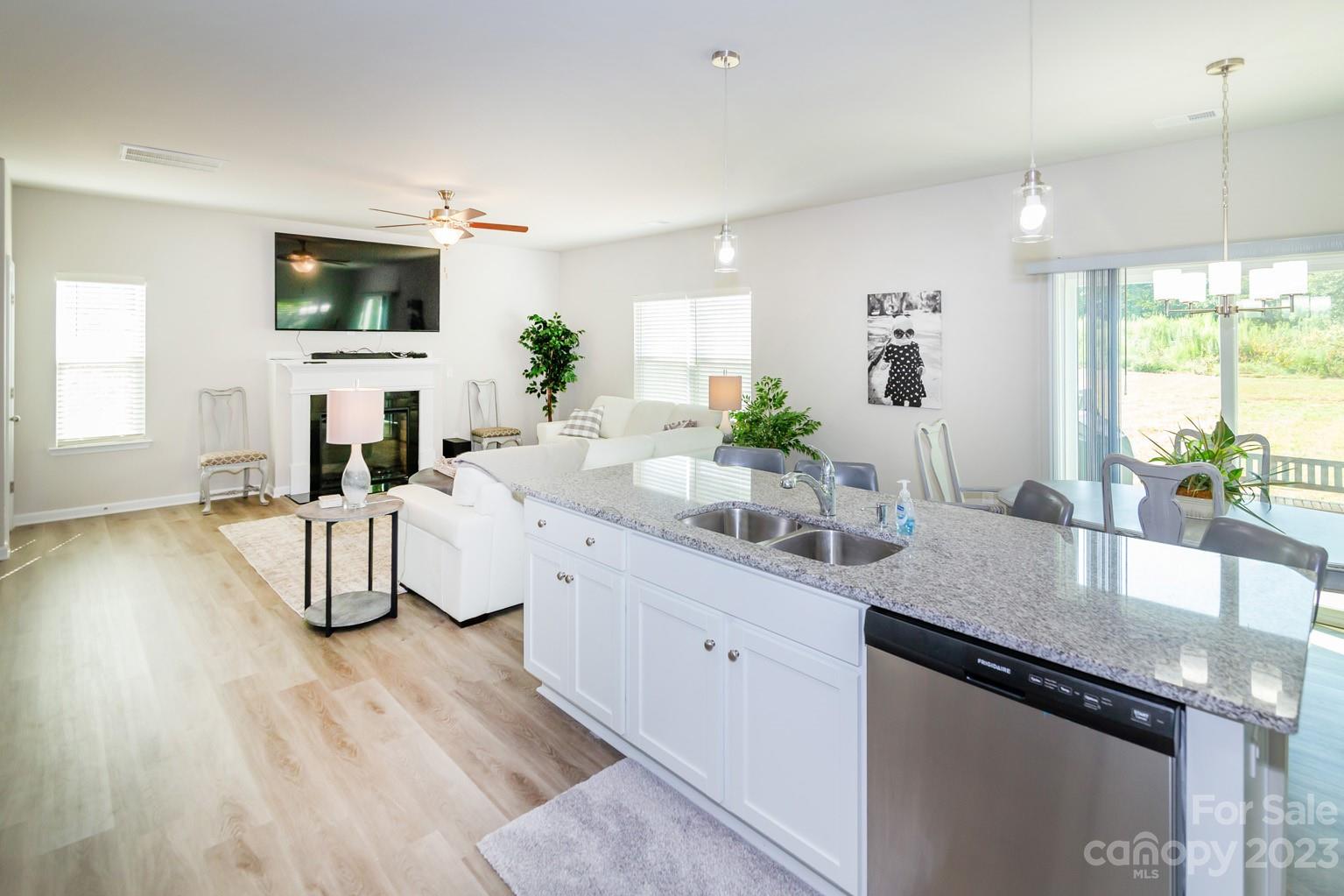 Kings View - Residential